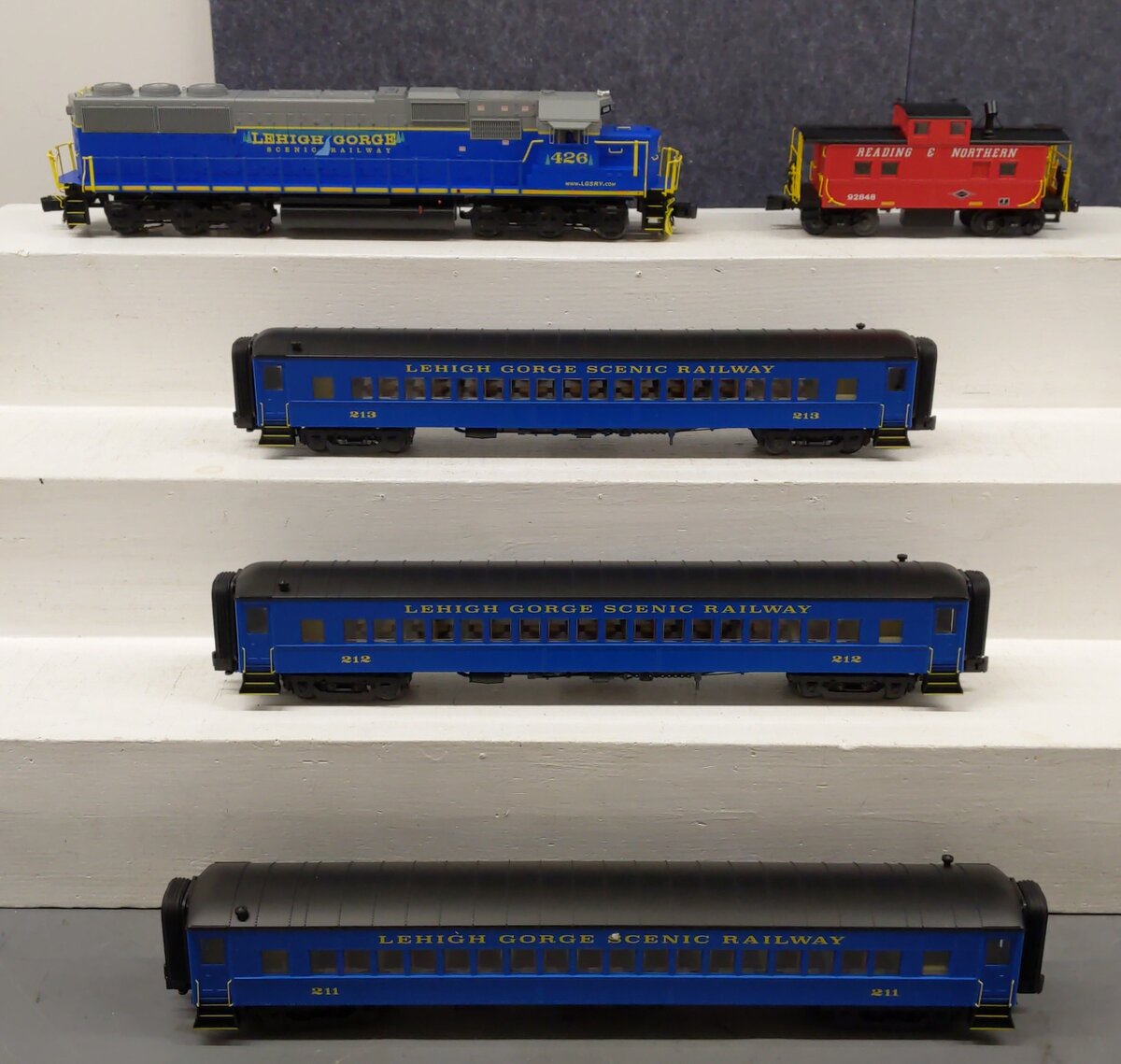 Lionel 2422020 O Lehigh Gorge Scenic Railway Legacy Trains (Set of 5) EX/Box