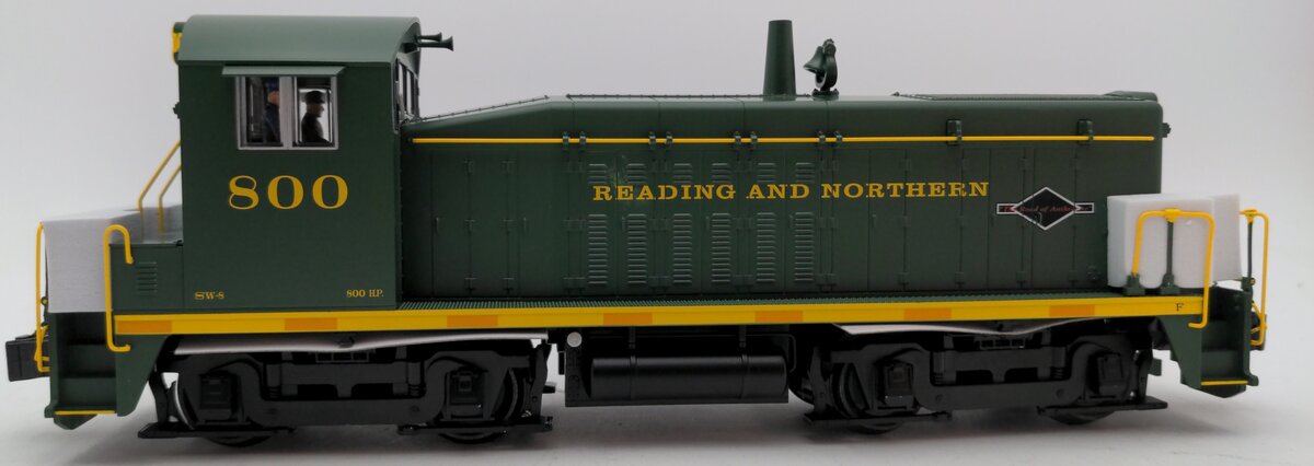 Lionel 2433690 O Reading & Northern Legacy SW8 Diesel Locomotive #800