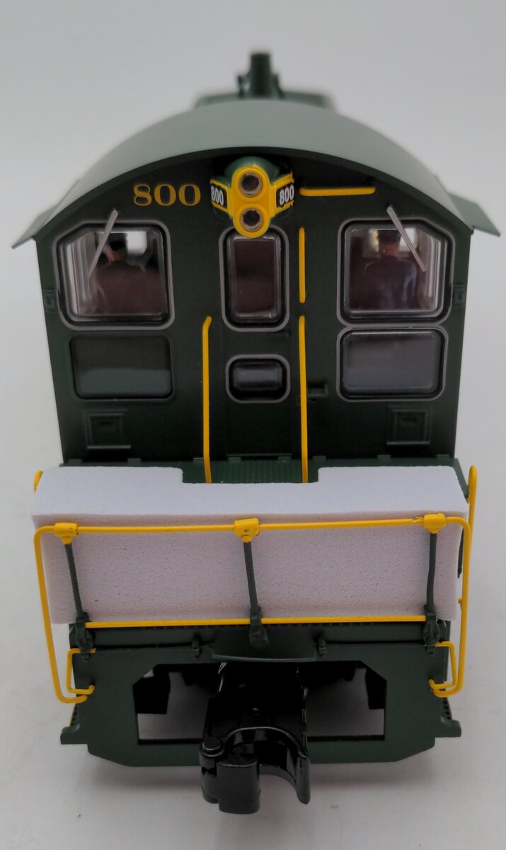 Lionel 2433690 O Reading & Northern Legacy SW8 Diesel Locomotive #800