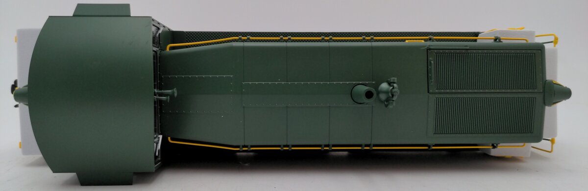 Lionel 2433690 O Reading & Northern Legacy SW8 Diesel Locomotive #800