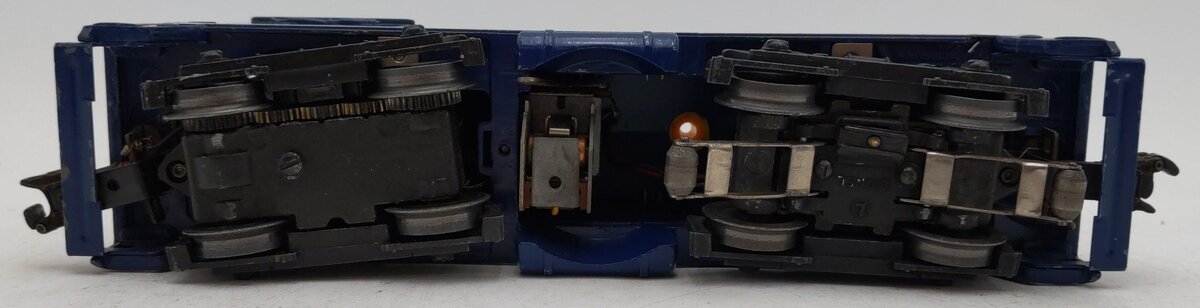 Lionel 624 Vintage O Chesapeake & Ohio NW-2 Powered Diesel Locomotive VG