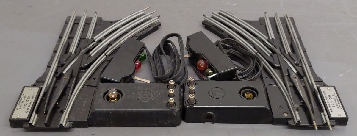 Lionel O22 Vintage O Left-Hand & Right-Hand Remote Control Switches (Pair of 2) VG/Box