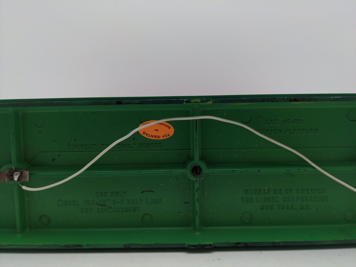 Lionel 156 Vintage O Lighted Station Platforms: [2] VG