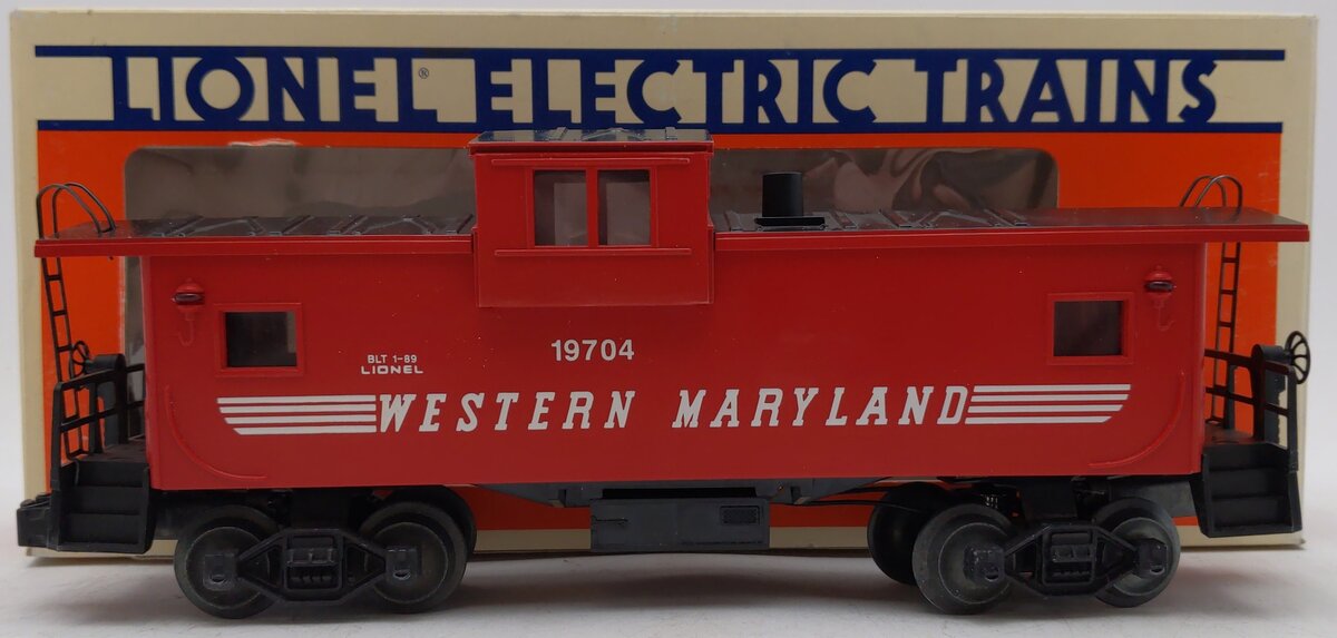 Lionel 6-19704 O Gauge Western Maryland Extended Vision Caboose w/Smoke EX/Box