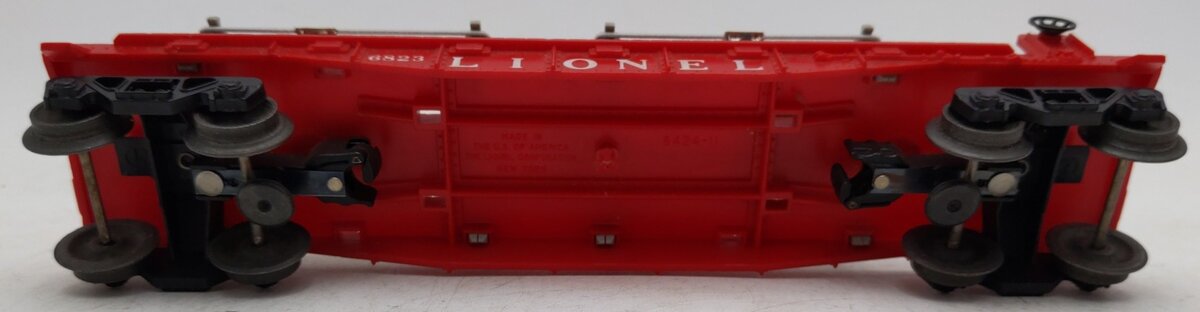 Lionel 6823 Vintage O Flatcar with IRBM Missiles VG/Box