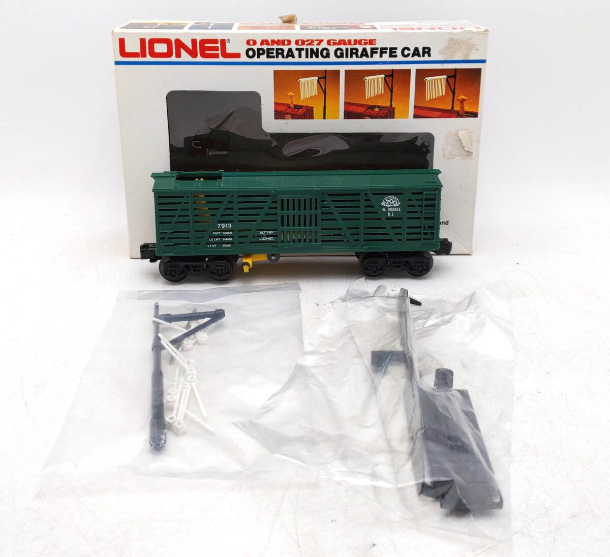 Lionel 6-7913 O Gauge Turtleback Zoo Operating Giraffe Car LN/Box