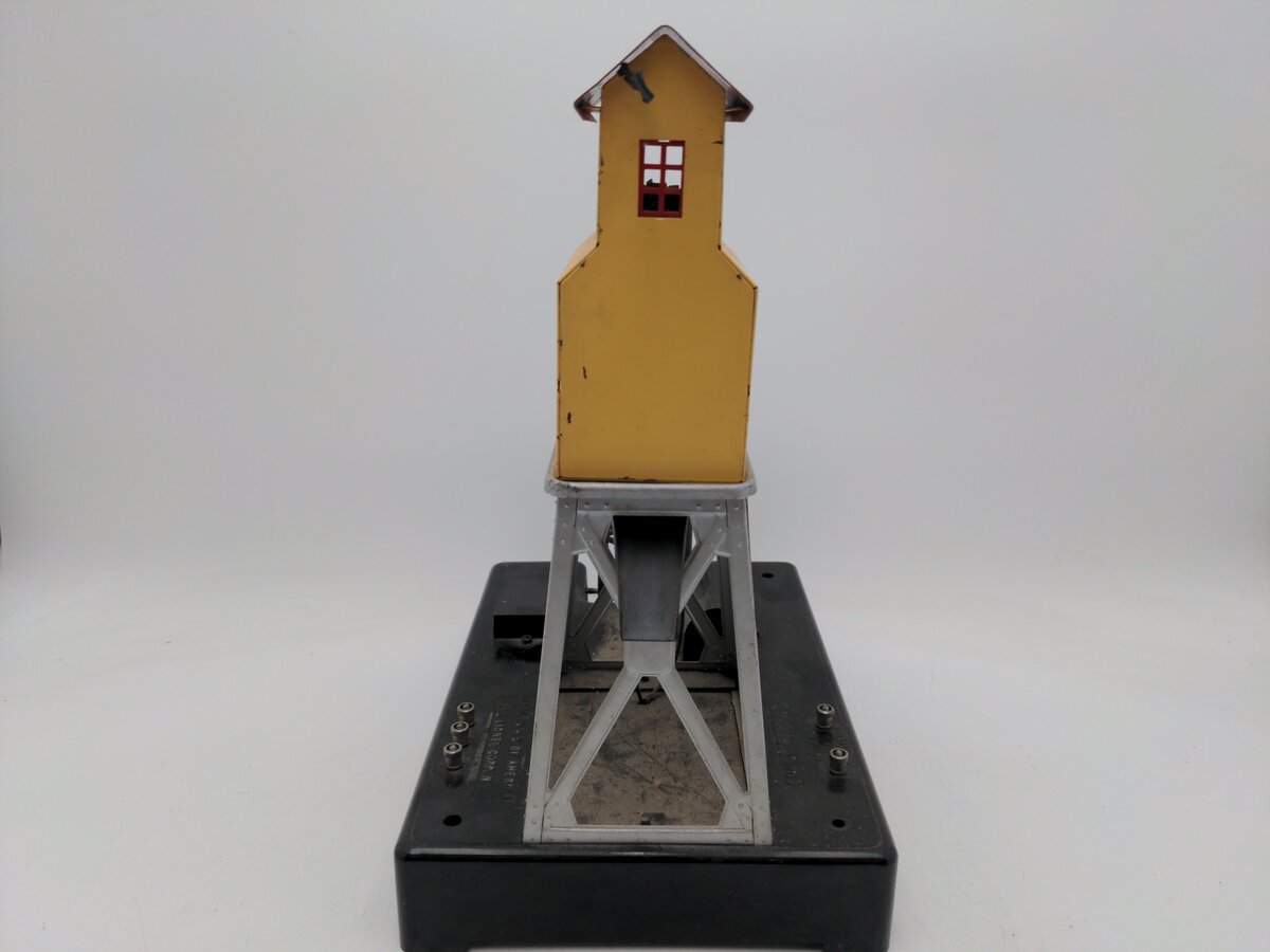 Lionel 97 Vintage O Operating Coal Elevator Loader