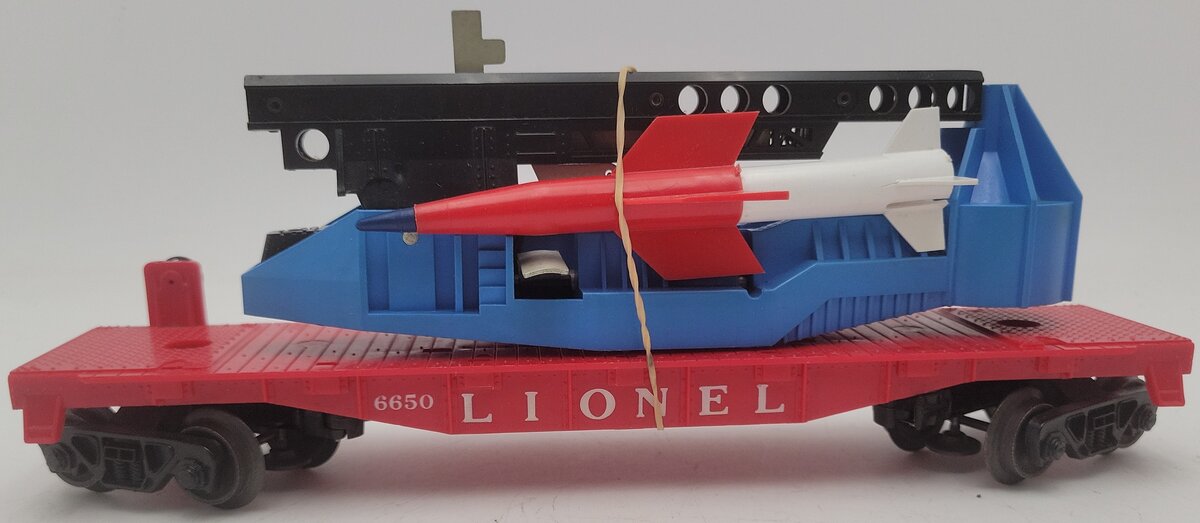 Lionel 6650 Vintage O IRBM Rocket Launcher EX/Box