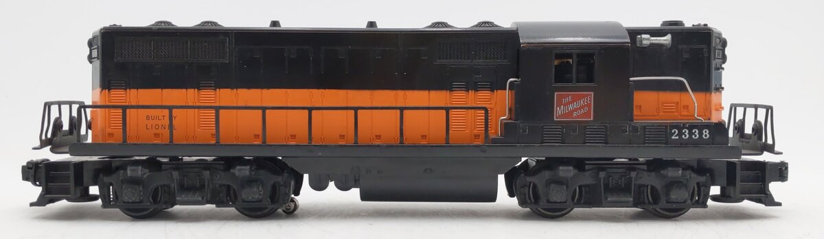 Lionel 2338 Vintage O Gauge Milwaukee Road Powered GP-7 Diesel Locomotive VG