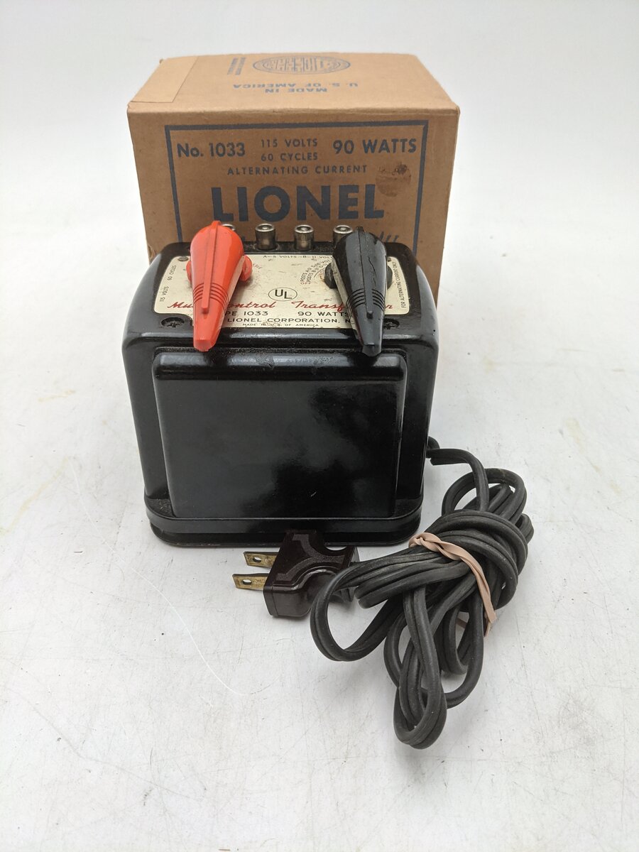 Lionel 1033 Vintage O 90 Watt Transformer w/ Whistle VG/Box