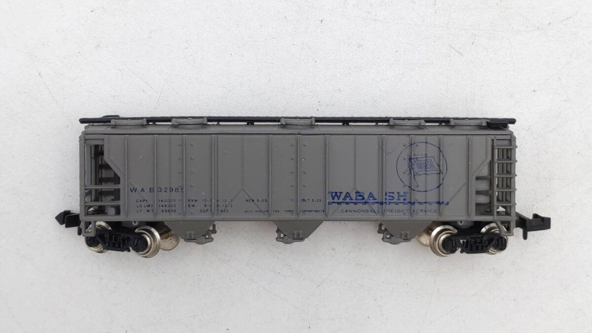 Bachmann 73661 N Scale Wabash 3-Bay Covered Hopper #32985 EX