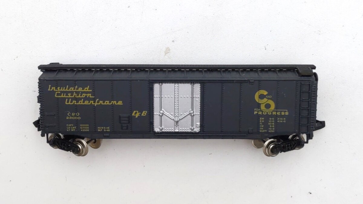 Bachmann 53-1010-22 N Scale Chesapeake & Ohio Box Car # 23000 LN