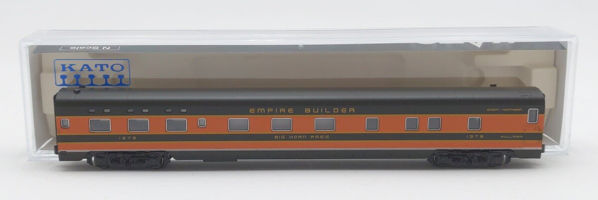 Kato 106-1053 N Scale Great Northern Smoothside Passenger Car #1379 EX/Box