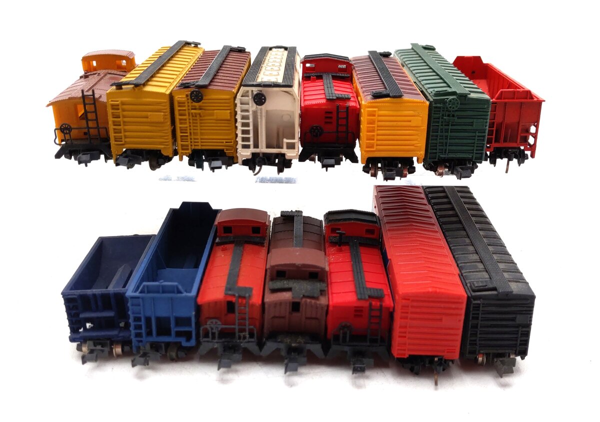 Atlas & Other N Scale Assorted Freight Cars [15] VG
