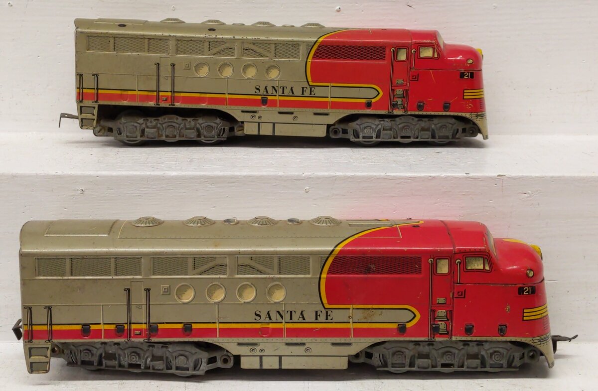 Marx 21 Vintage O Santa Fe F3 AA Diesel Locomotive & Dummy Unit Set