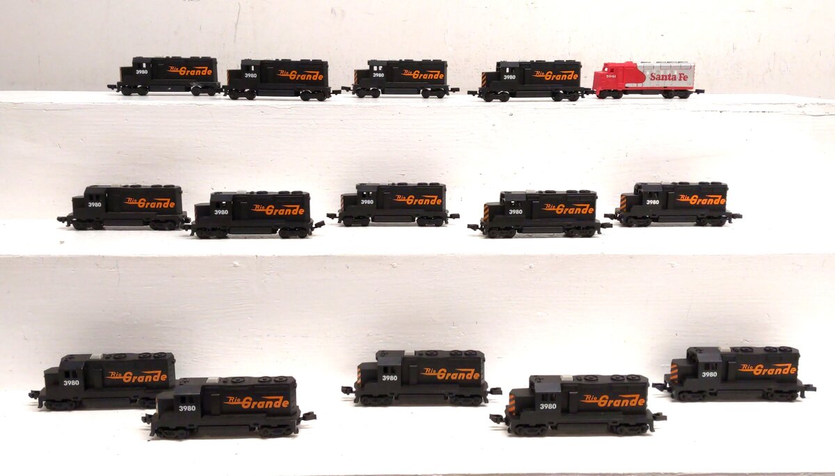 Mattel HO Scale Rio Grande & Santa Fe Dummy Diesel Locomotives [15] EX