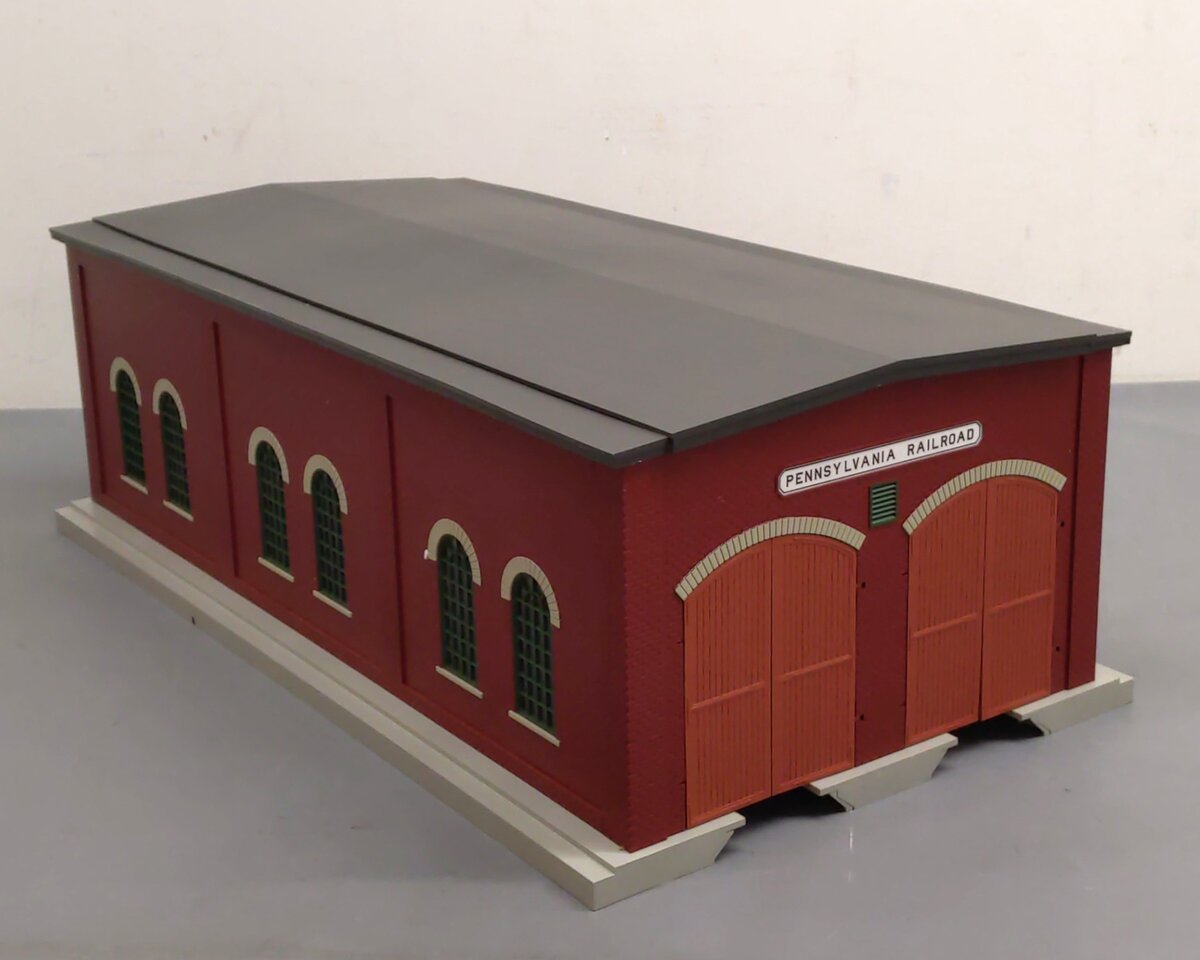MTH 30-90424 O Scale Pennsylvania Railroad Dual Stall Engine Shed LN/Box