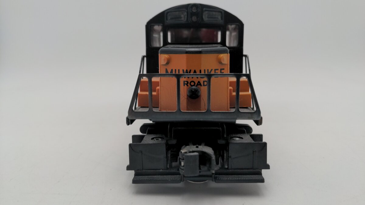 Lionel 6-8855 O Gauge Milwaukee Road SD-18 Powered Diesel Locomotive VG
