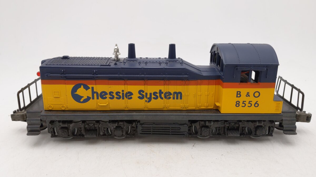 Lionel 6-8556 O Gauge Chessie NW-2 Diesel Switcher Locomotive #8556 EX