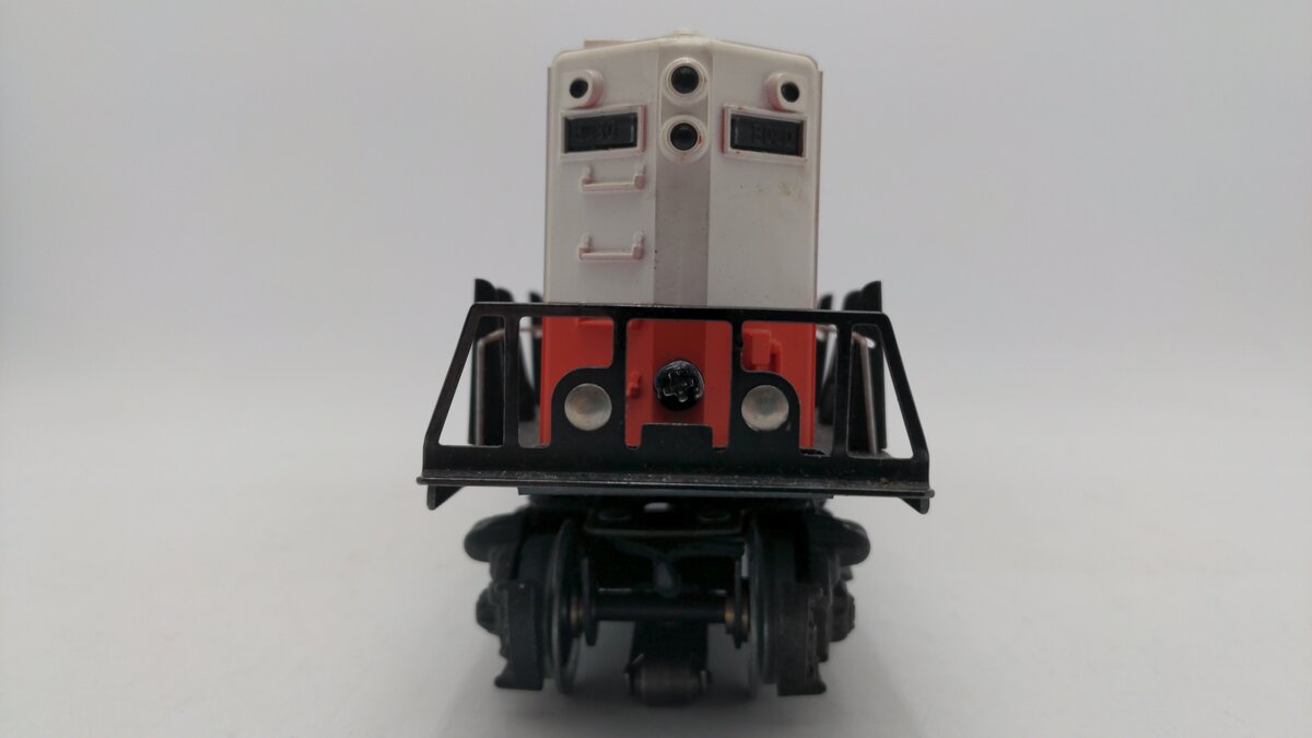 Lionel 6-8030 O Gauge Illinois Central GP-9 Diesel Locomotive #8030 VG