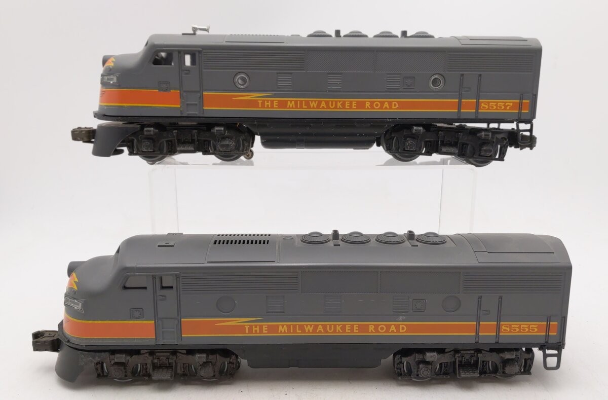 Lionel 6-1579 O MILW Service Station Special F-3AA Diesel Loco Set #8555/8557 EX