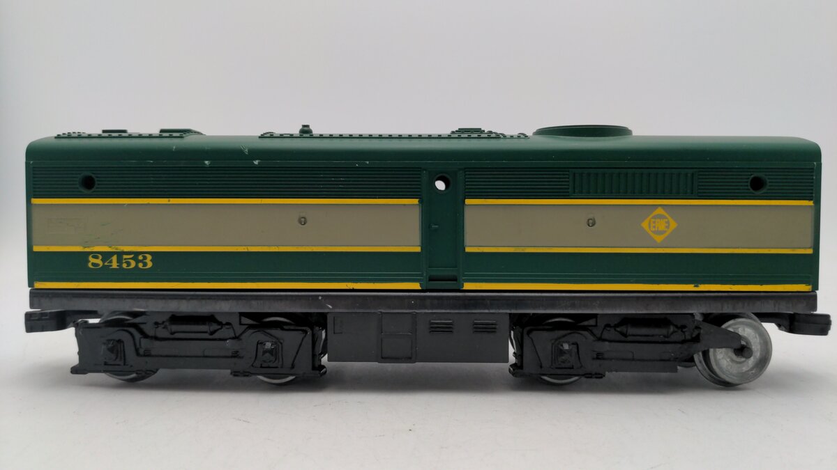 Lionel 6-8453 O Gauge Erie Alco Non-Powered B-Unit Diesel Locomotive EX