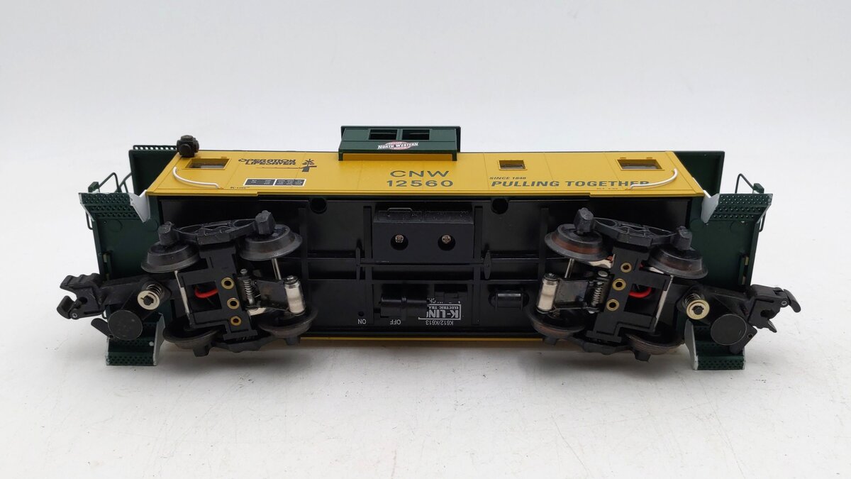 K-Line K613-1311 O Gauge Chicago & North Western Extended Vision Caboose #12560 EX