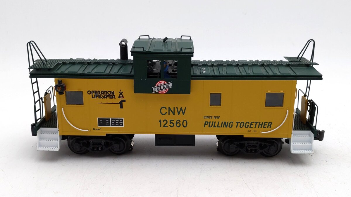 K-Line K613-1311 O Gauge Chicago & North Western Extended Vision Caboose #12560 EX
