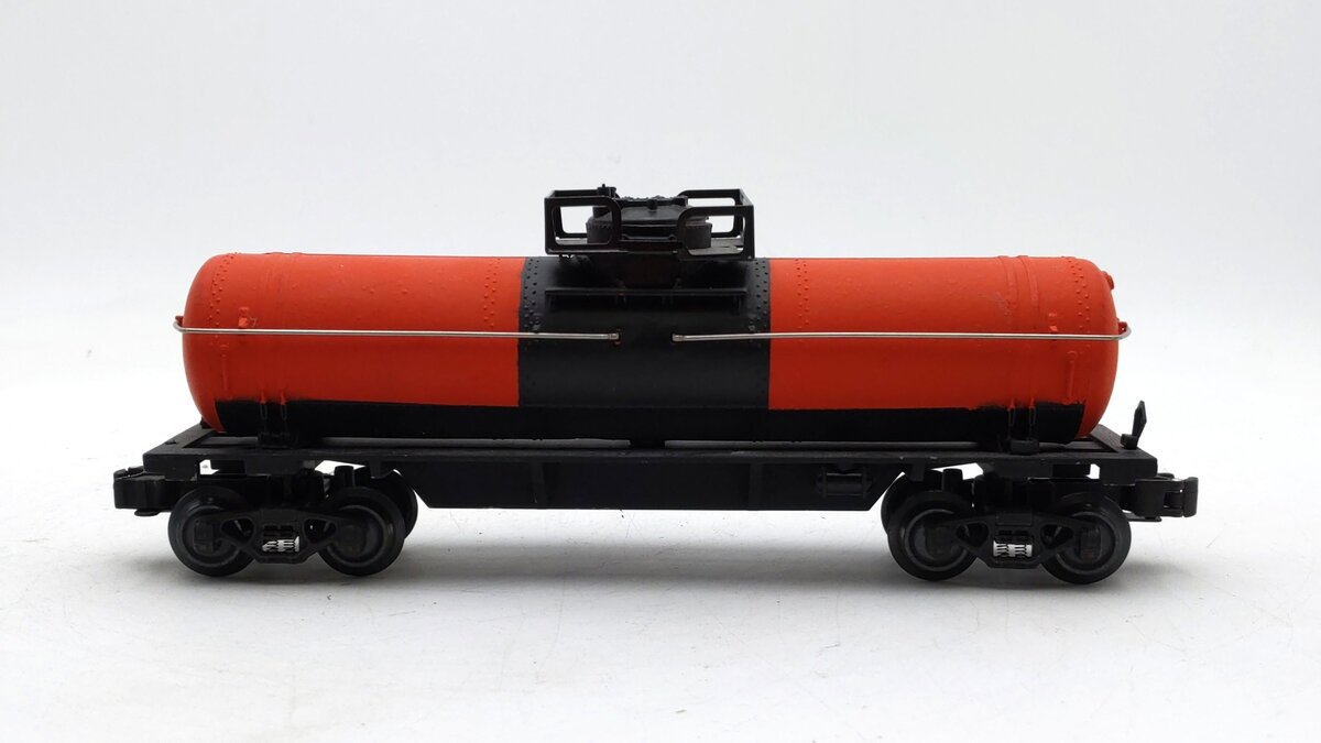 K-Line K632-8012 O Gauge Hooker Chemical Single Dome Tank Car - Custom
