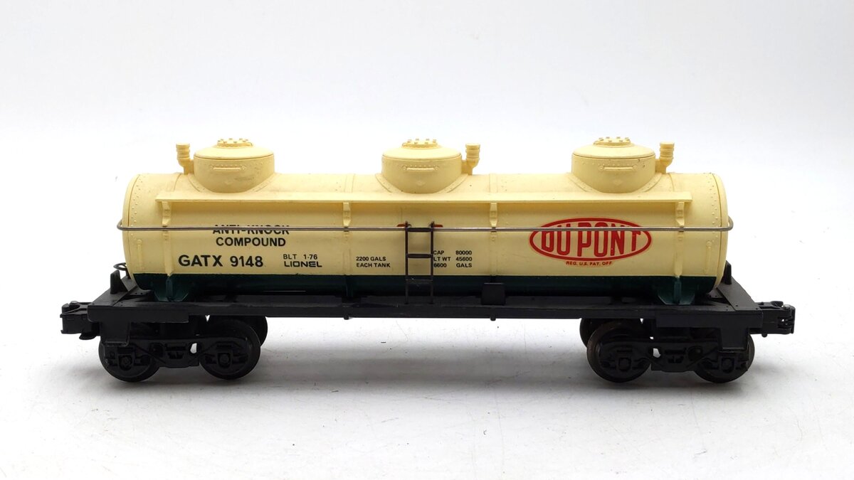 Lionel 6-9148 O Gauge DuPont Triple Dome Tank Car #9148 VG