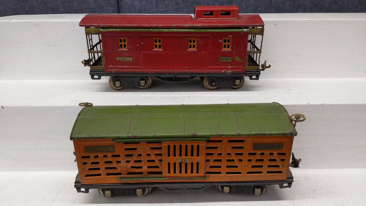 Lionel Standard Gauge Prewar Assorted Freight Cars 513 & 517 [2] VG