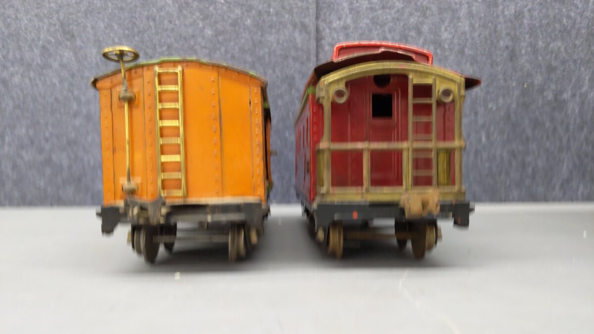 Lionel Standard Gauge Prewar Assorted Freight Cars 513 & 517 [2] VG