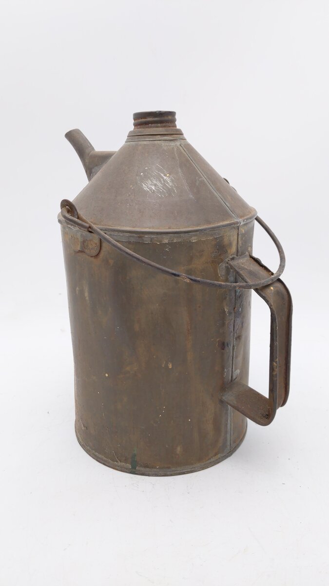 Urban Ohio Vintage NYCS Tall Oil Can VG