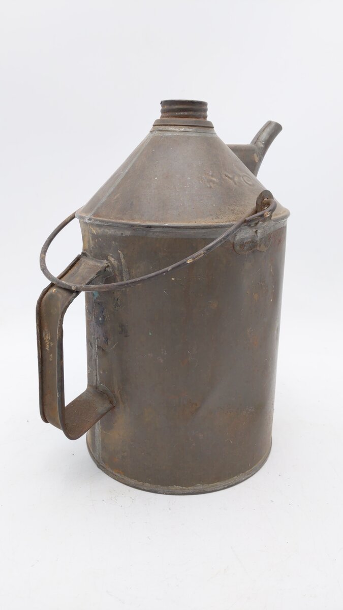 Urban Ohio Vintage NYCS Tall Oil Can VG