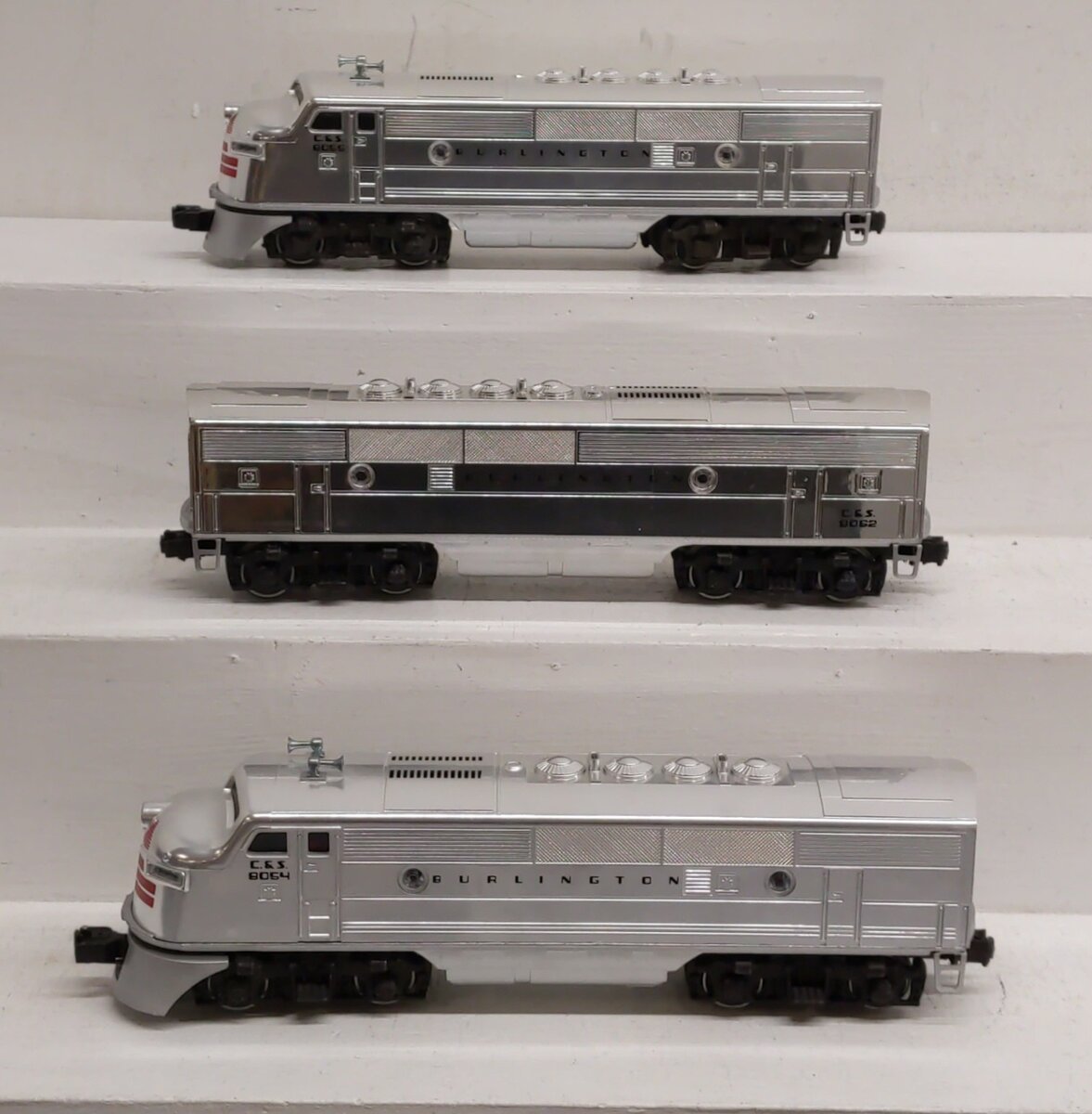 Lionel Burlington 8055, 8062, 8054 ABA Diesel Locomotive Set (3) EX