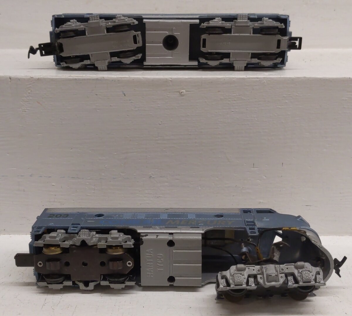 Mantua HO Conrail Mercury AB Locomotive Set VG