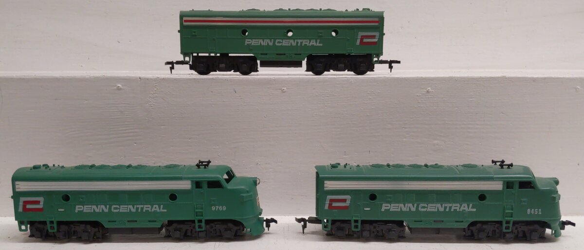 Mantua HO Scale Penn Central ABA Diesel Locomotive Set VG