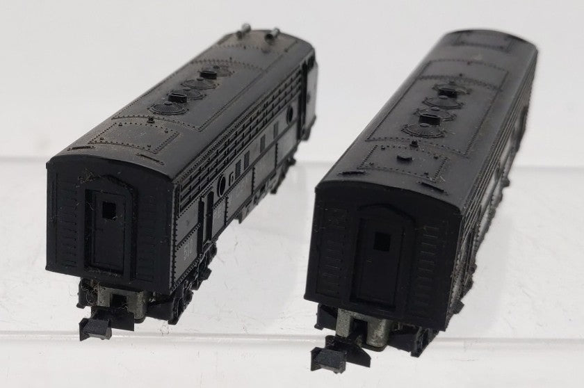 Minitrix 4849 N Scale Penn Central Diesel Locomotive & B Unit #510 EX/Box