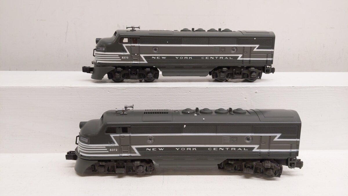 Lionel 6-8370 O Gauge New York Central F3 AA Diesel Locomotives #8372/#8370 EX