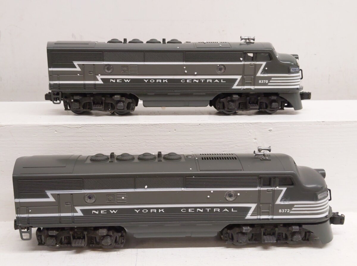 Lionel 6-8370 O Gauge New York Central F3 AA Diesel Locomotives #8372/#8370 EX
