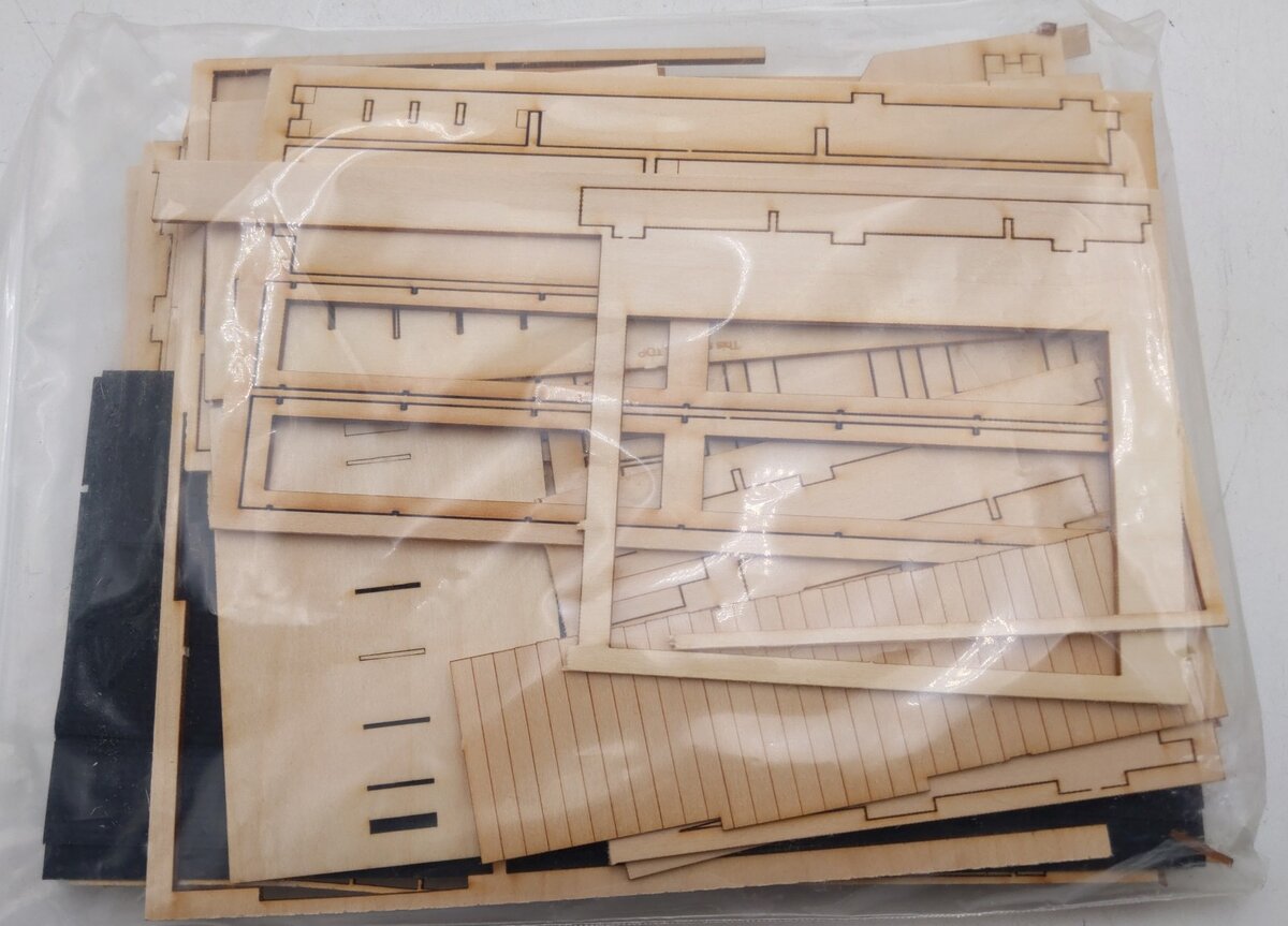 Wild West Scale Models 824 O Franke & Furniture Coffin Shop Kit VG/Box