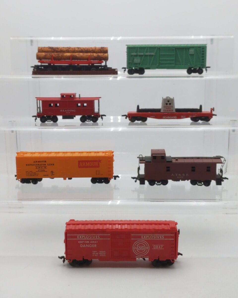 Lionel & Others HO Freight Cars: 1957, 1754, 33819, 0300, 0805, 0847, 506 [7] VG