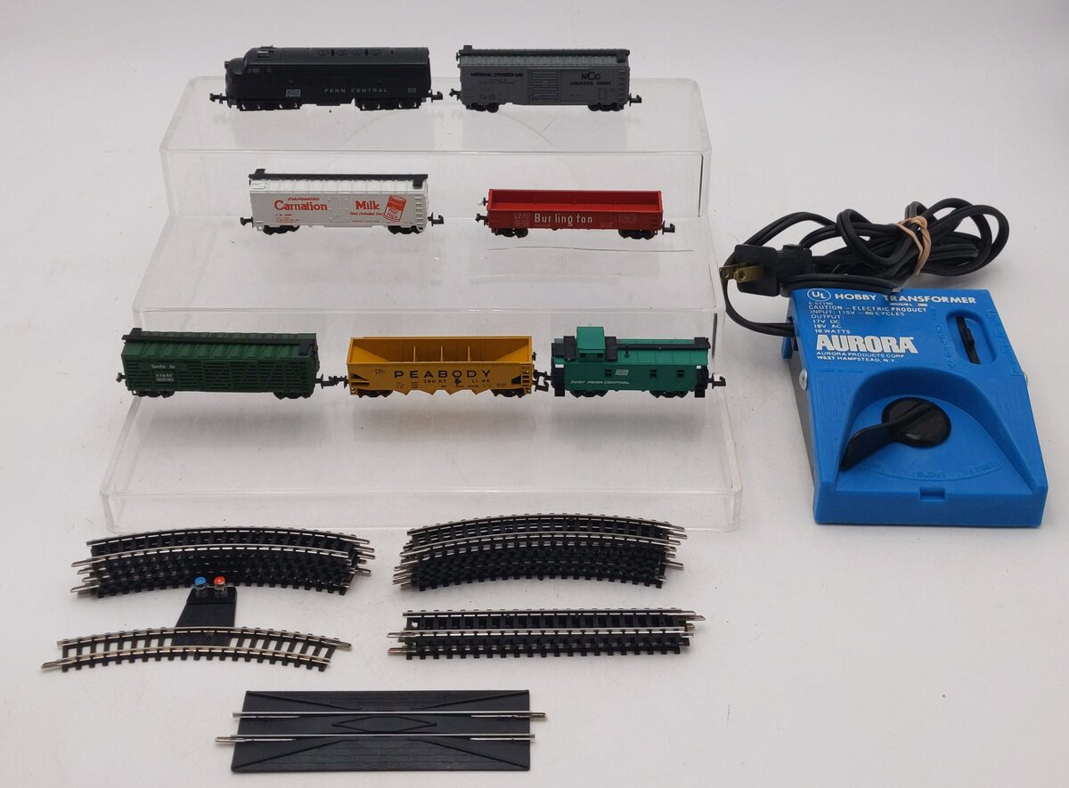 Aurora 4725 Postage Stamp Train High Iron Penn Central Diesel Freight Set LN/Box