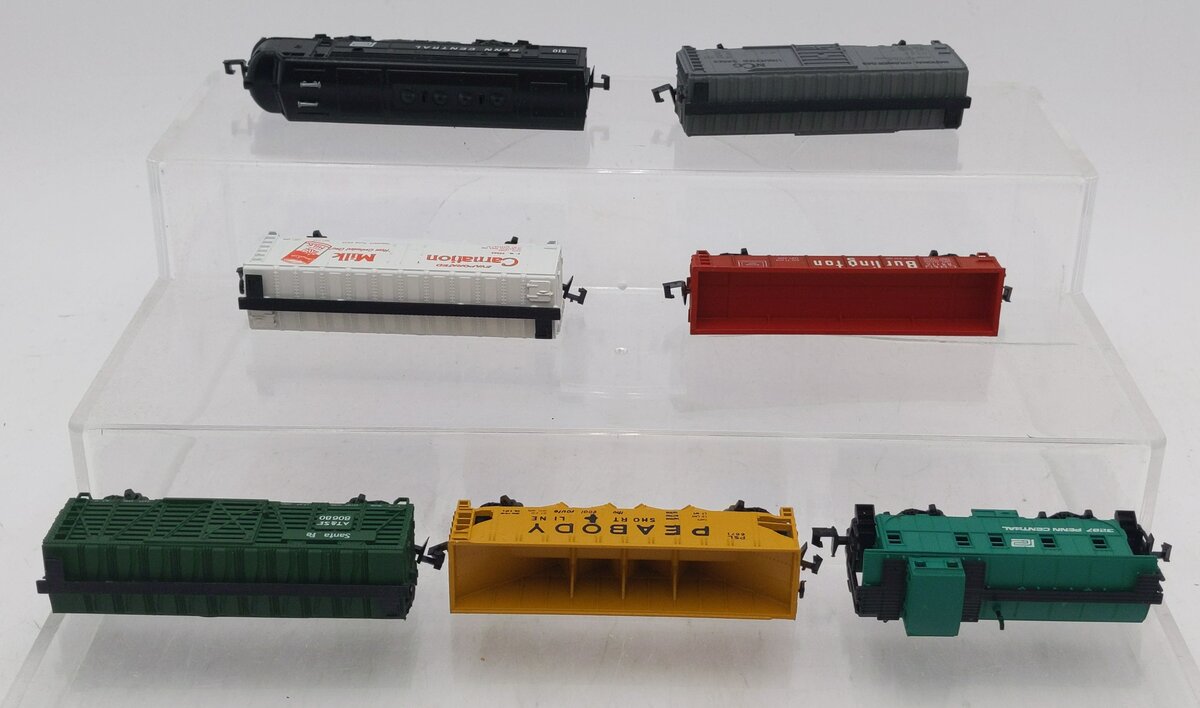 Aurora 4725 Postage Stamp Train High Iron Penn Central Diesel Freight Set LN/Box