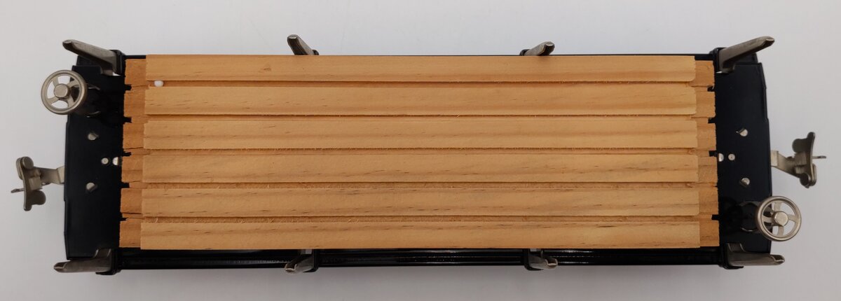 MTH 10-1071 Standard Gauge 211 Tinplate Black Flatcar with Wood Load EX