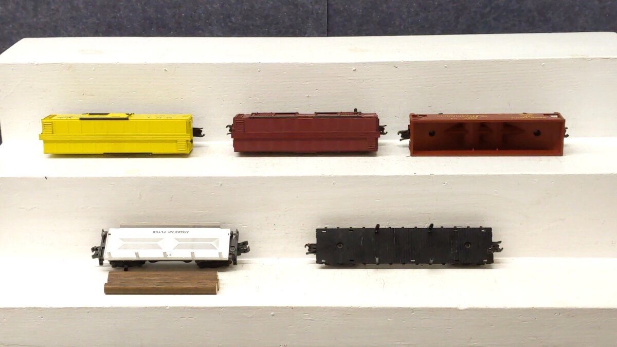 American Flyer Vintage S Gauge PW Freight Cars: 914, 937, 976, 24216, 24562 [5] VG