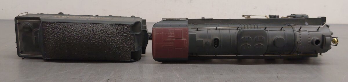 Lionel 6-28709 Pennsylvania 2-8-4 Berkshire Steam Locomotive & Tender w/RS #3772 EX/Box