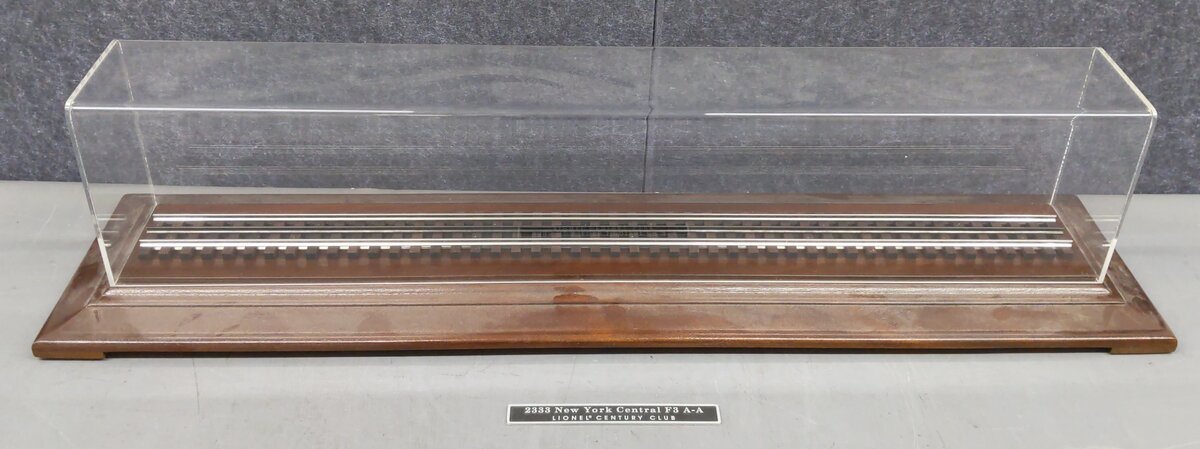 Lionel 6-38106&7 2333 N.Y.Central F3 A-A Century Club Display Case EX