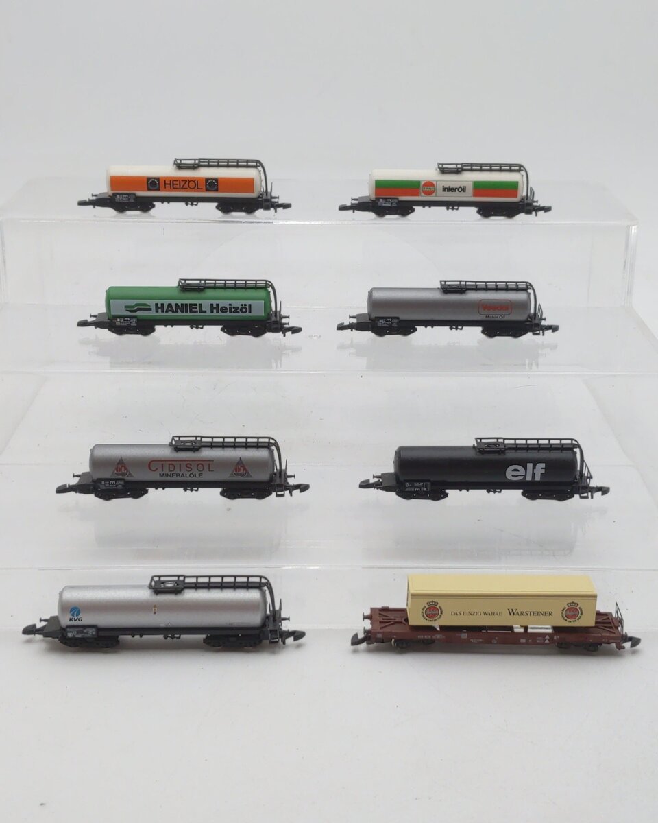 Marklin Z Scale Assorted Freight Cars [8] EX