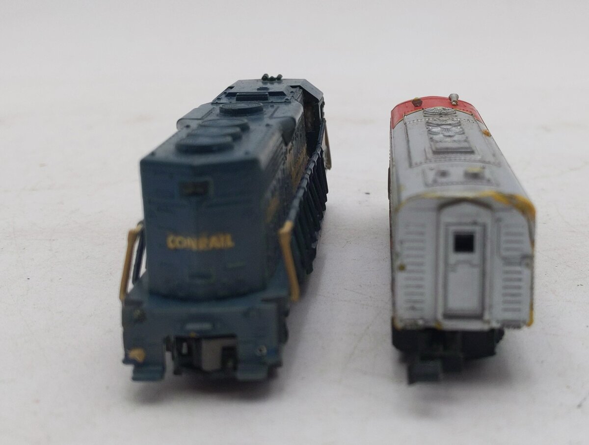 Bachmann N Scale Assorted Diesel locomotives #3090,215 [2] EX
